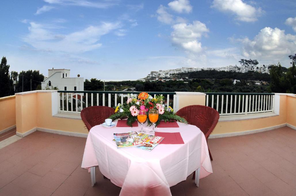 Hotel Incontro Пескичи Экстерьер фото